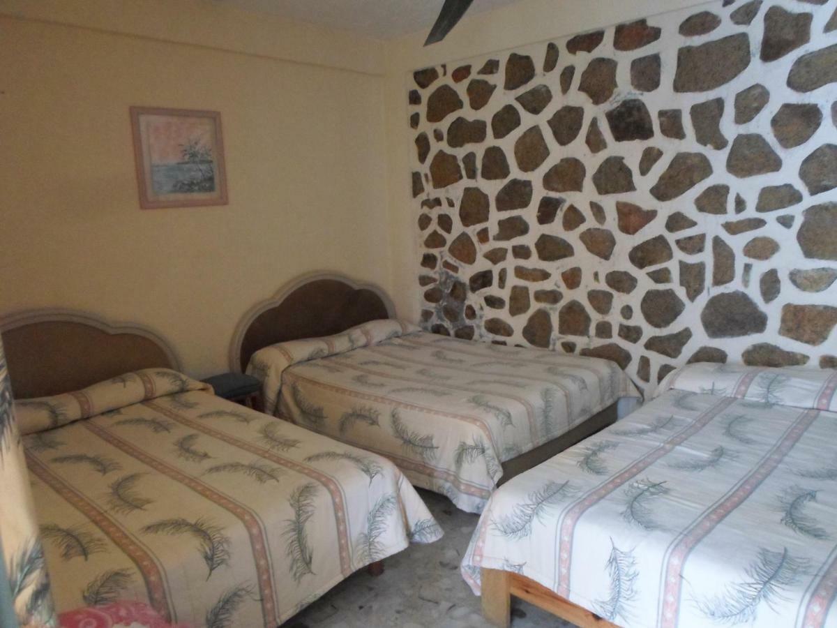 Casa De Huespedes Santa Fe Acapulco Hotel ภายนอก รูปภาพ