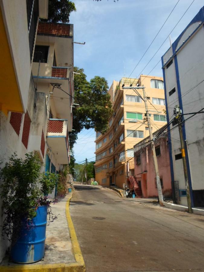 Casa De Huespedes Santa Fe Acapulco Hotel ภายนอก รูปภาพ